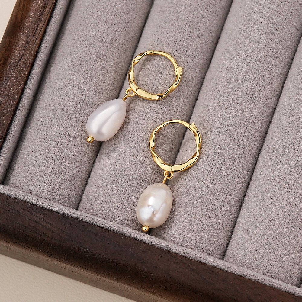 Classic Pearl Earrings – Timeless Elegance