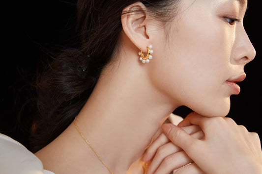 925 Sterling Silver 925 Gold Plated Small Round White Pearls Huggie Hoop Earrings for Women