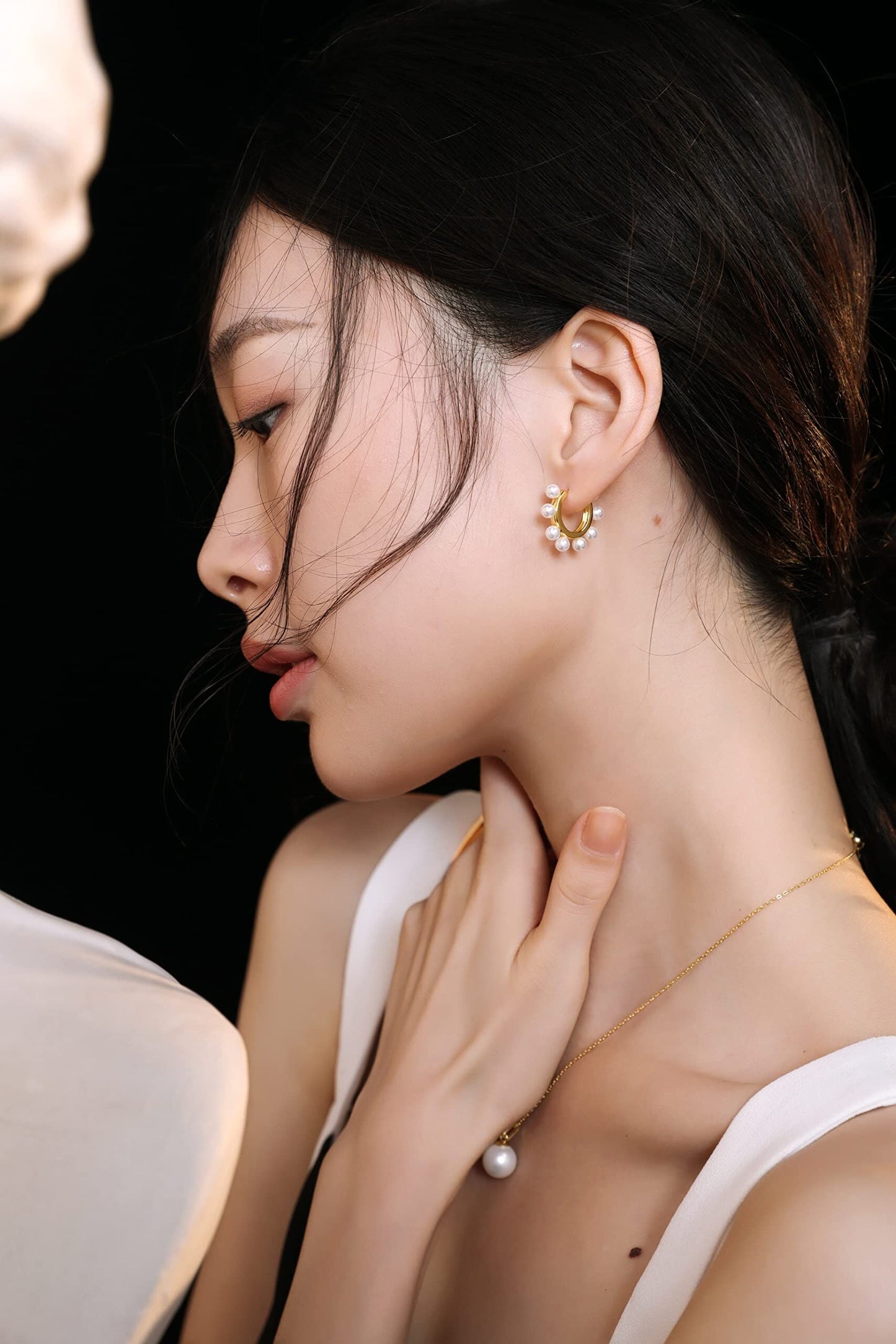 925 Sterling Silver 925 Gold Plated Small Round White Pearls Huggie Hoop Earrings for Women