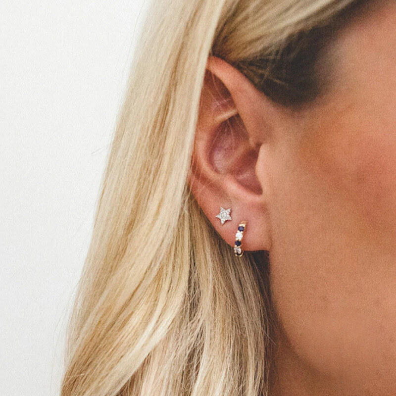 K925 Silver Gold-plated Round Zircon-studded Ear Cuffs Trendy And Luxurious Earrings
